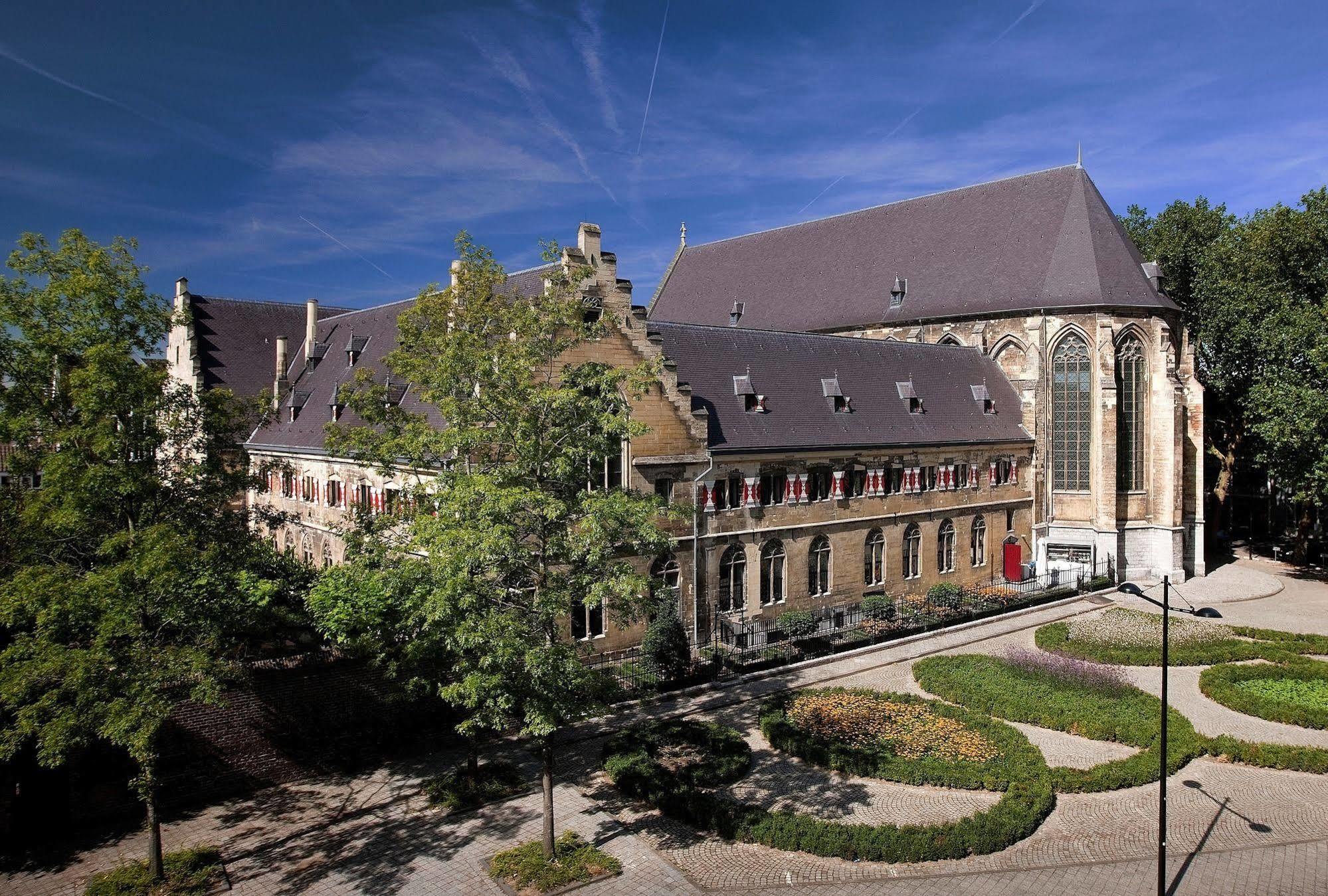 Kruisherenhotel Maastricht - Oostwegel Collection, Member Of Design Hotels Exterior photo The University of Fribourg