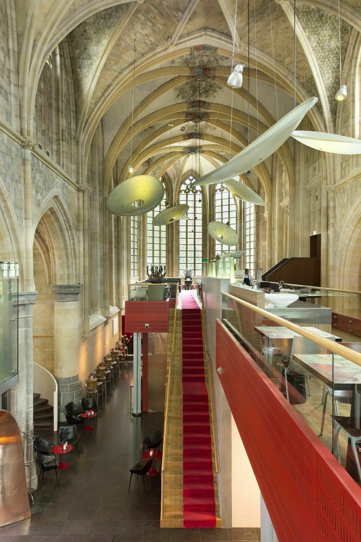 Kruisherenhotel Maastricht - Oostwegel Collection, Member Of Design Hotels Exterior photo The interior of the new library