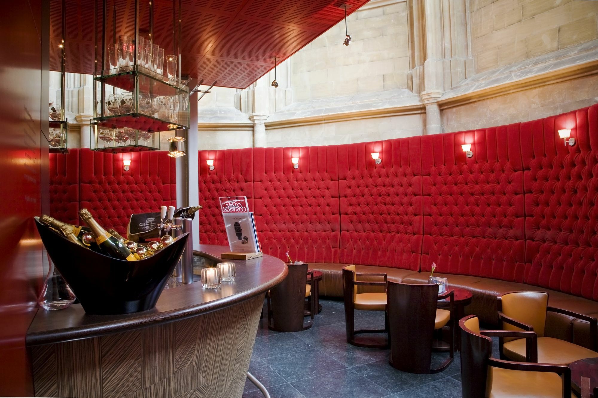 Kruisherenhotel Maastricht - Oostwegel Collection, Member Of Design Hotels Exterior photo The bar at the London Edition