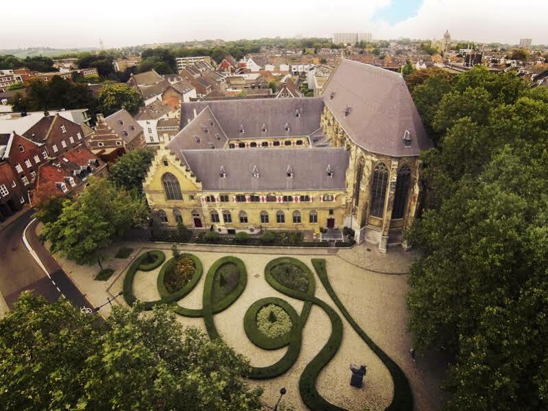 Kruisherenhotel Maastricht - Oostwegel Collection, Member Of Design Hotels Exterior photo The former abbey church of St. Maria